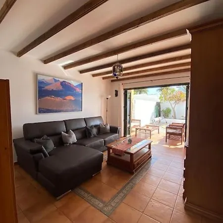 Holiday home Macaronesia Casa Privada Con Piscina En Lanzarote Tias